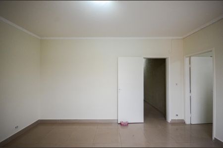 Casa para alugar com 265m², 5 quartos e 5 vagas Casa para alugar com 265m², 5 quartos e 5 vagasSuíte