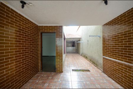 Casa para alugar com 265m², 5 quartos e 5 vagas Casa para alugar com 265m², 5 quartos e 5 vagasEntrada