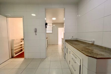 Apartamento para alugar com 150m², 3 quartos e 1 vagaCozinha 