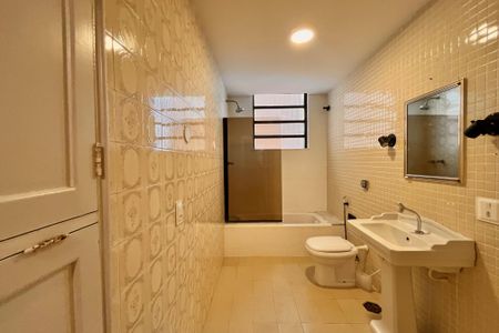 Apartamento para alugar com 150m², 3 quartos e 1 vagaBanheiro 2