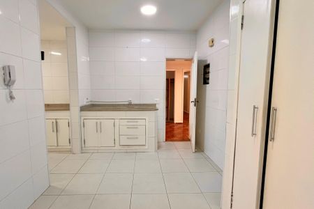 Apartamento para alugar com 150m², 3 quartos e 1 vagaCozinha 