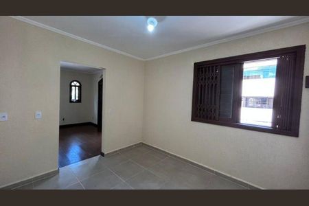 Cozinha de casa de condomínio para alugar com 3 quartos, 80m² em Jardim Itu, Porto Alegre