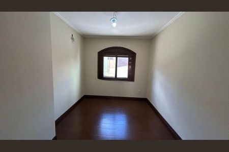 Quarto 1 de casa de condomínio para alugar com 3 quartos, 80m² em Jardim Itu, Porto Alegre
