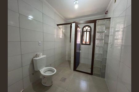 Casa de condomínio para alugar com 80m², 3 quartos e sem vaga Casa de condomínio para alugar com 80m², 3 quartos e sem vagaBanheiro