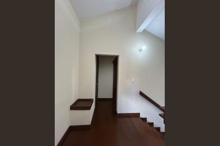 Casa de condomínio para alugar com 80m², 3 quartos e sem vaga