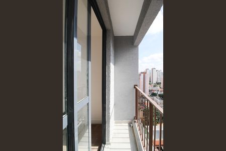 Studio para alugar com 25m², 1 quarto e sem vaga Studio para alugar com 25m², 1 quarto e sem vagaVaranda