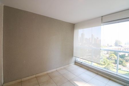 Apartamento à venda com 71m², 2 quartos e sem vaga Apartamento à venda com 71m², 2 quartos e sem vagaVaranda