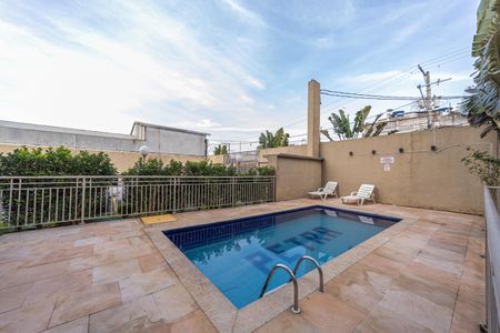 Apartamento à venda com 49m², 2 quartos e 1 vaga Apartamento à venda com 49m², 2 quartos e 1 vagaÁrea comum - Piscina