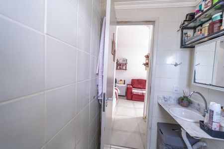 Apartamento à venda com 49m², 2 quartos e 1 vaga Apartamento à venda com 49m², 2 quartos e 1 vagaBanheiro