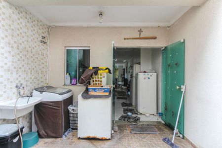 Casa à venda com 220m², 3 quartos e 2 vagasÁrea de Serviço