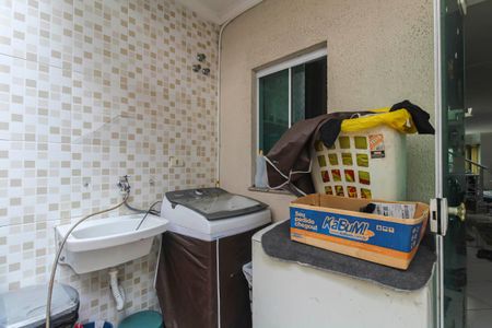 Casa à venda com 220m², 3 quartos e 2 vagasÁrea de Serviço