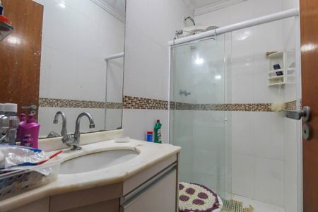 Casa à venda com 220m², 3 quartos e 2 vagasBanheiro
