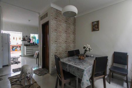Casa à venda com 220m², 3 quartos e 2 vagasSala de Jantar