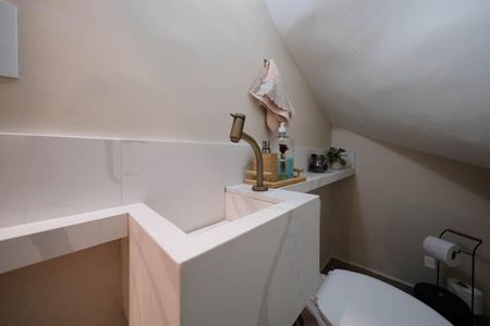 Casa de condomínio para alugar com 68m², 2 quartos e 1 vagaLavabo