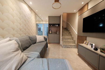 Sala de casa de condomínio para alugar com 2 quartos, 68m² em Vila Domitila, São Paulo