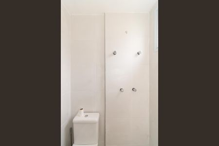 Apartamento à venda com 64m², 2 quartos e 1 vaga Apartamento à venda com 64m², 2 quartos e 1 vagaBanheiro da Suíte