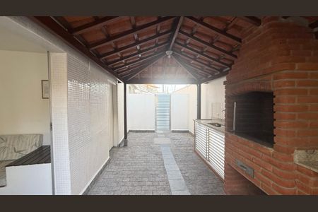 Apartamento para alugar com 58m², 1 quarto e 2 vagasÁrea comum - Churrasqueira