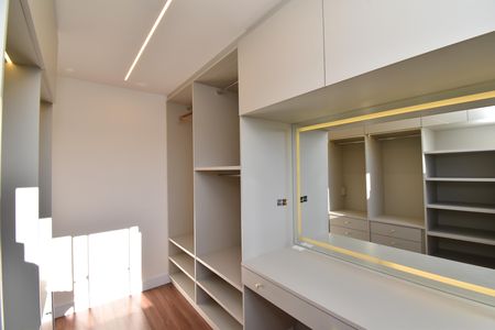 Apartamento para alugar com 74m², 2 quartos e 1 vagaQuarto/Closet