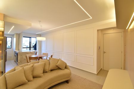 Sala de apartamento para alugar com 2 quartos, 74m² em Boa Vista, Curitiba