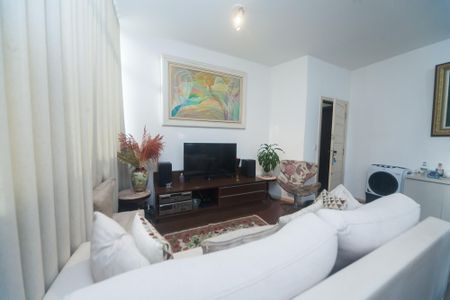Apartamento à venda com 93m², 3 quartos e 2 vagas Apartamento à venda com 93m², 3 quartos e 2 vagasSala de TV