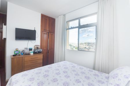 Apartamento à venda com 93m², 3 quartos e 2 vagas Apartamento à venda com 93m², 3 quartos e 2 vagassuite