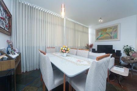 Apartamento à venda com 93m², 3 quartos e 2 vagas Apartamento à venda com 93m², 3 quartos e 2 vagasSala de Jantar