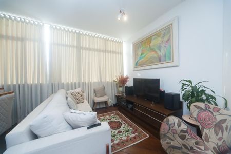 Apartamento à venda com 93m², 3 quartos e 2 vagas Apartamento à venda com 93m², 3 quartos e 2 vagasSala de TV
