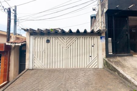 Casa para alugar com 130m², 2 quartos e sem vagaFachada