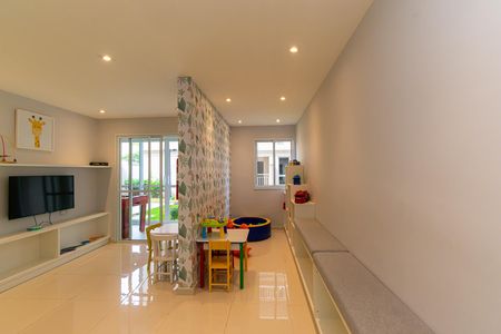 Apartamento à venda com 79m², 2 quartos e 1 vaga Apartamento à venda com 79m², 2 quartos e 1 vagaÁrea comum