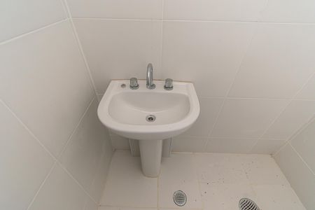 Apartamento à venda com 79m², 2 quartos e 1 vaga Apartamento à venda com 79m², 2 quartos e 1 vagaBanheiro 2