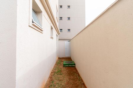Apartamento à venda com 79m², 2 quartos e 1 vaga Apartamento à venda com 79m², 2 quartos e 1 vagaSuíte - Varanda