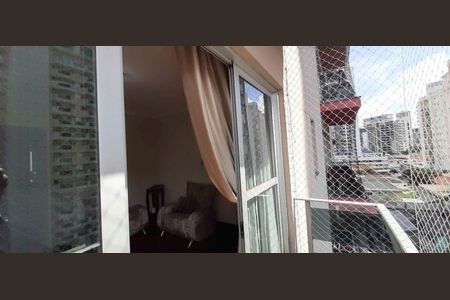 Apartamento à venda com 148m², 4 quartos e 2 vagas Apartamento à venda com 148m², 4 quartos e 2 vagasSacada da Sala de Jantar