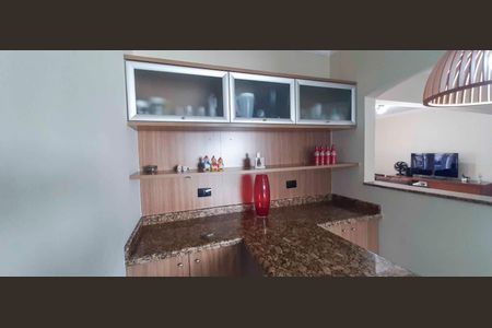 Apartamento à venda com 148m², 4 quartos e 2 vagas Apartamento à venda com 148m², 4 quartos e 2 vagasCopa