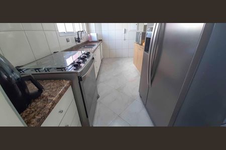 Apartamento à venda com 148m², 4 quartos e 2 vagas Apartamento à venda com 148m², 4 quartos e 2 vagasCozinha