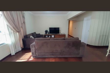 Apartamento à venda com 148m², 4 quartos e 2 vagas Apartamento à venda com 148m², 4 quartos e 2 vagasSala de TV