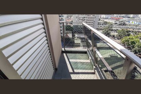 Apartamento à venda com 148m², 4 quartos e 2 vagas Apartamento à venda com 148m², 4 quartos e 2 vagasSacada da Suíte