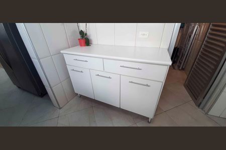 Apartamento à venda com 148m², 4 quartos e 2 vagas Apartamento à venda com 148m², 4 quartos e 2 vagasÁrea de Serviço