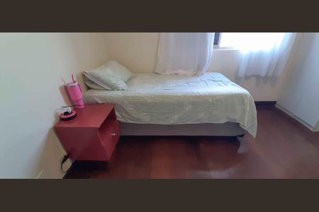 Apartamento à venda com 148m², 4 quartos e 2 vagas Apartamento à venda com 148m², 4 quartos e 2 vagasQuarto 2