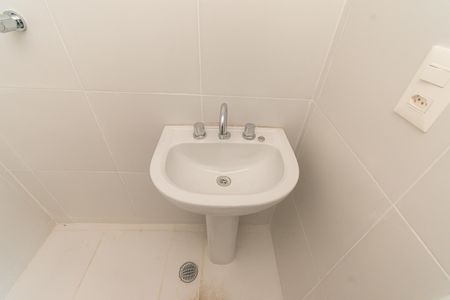 Apartamento à venda com 54m², 2 quartos e 1 vaga Apartamento à venda com 54m², 2 quartos e 1 vagaBanheiro da Suíte