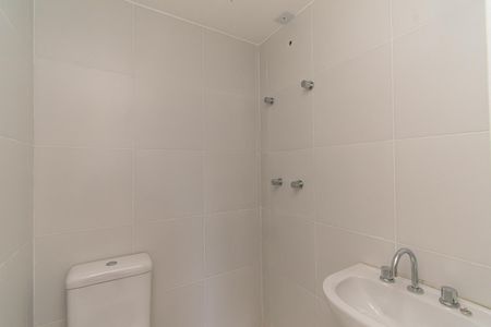 Apartamento à venda com 54m², 2 quartos e 1 vaga Apartamento à venda com 54m², 2 quartos e 1 vagaBanheiro da Suíte