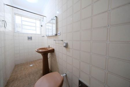 Banheiro de casa para alugar com 1 quarto, 75m² em Cangaiba, São Paulo