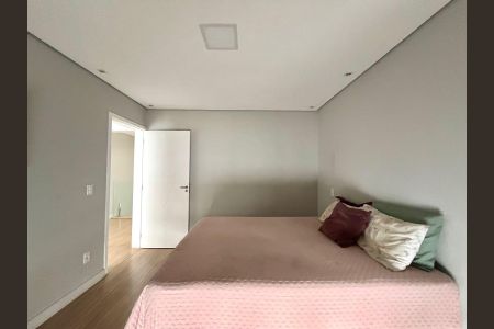 Casa à venda com 200m², 3 quartos e 2 vagas Casa à venda com 200m², 3 quartos e 2 vagasSuíte 1