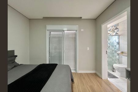Casa à venda com 200m², 3 quartos e 2 vagas Casa à venda com 200m², 3 quartos e 2 vagasSuíte 3
