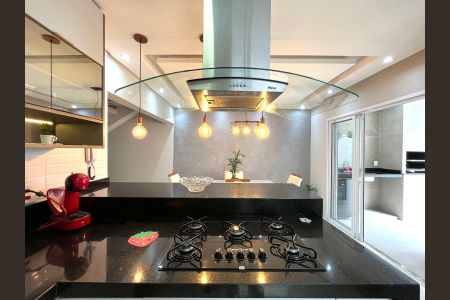 Casa à venda com 200m², 3 quartos e 2 vagas Casa à venda com 200m², 3 quartos e 2 vagasCozinha