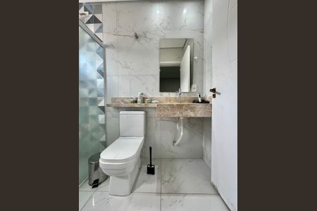 Casa à venda com 200m², 3 quartos e 2 vagas Casa à venda com 200m², 3 quartos e 2 vagasBanheiro da Suíte 3