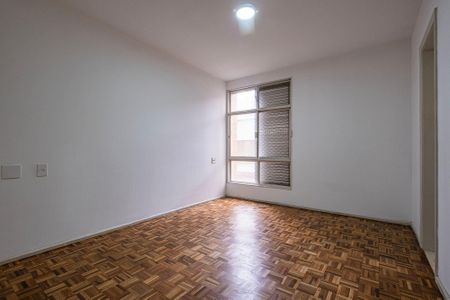 Apartamento para alugar com 125m², 3 quartos e 1 vaga Apartamento para alugar com 125m², 3 quartos e 1 vagaSuíte
