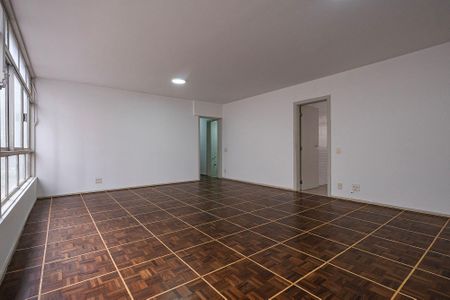 Apartamento para alugar com 125m², 3 quartos e 1 vaga Apartamento para alugar com 125m², 3 quartos e 1 vagaSala