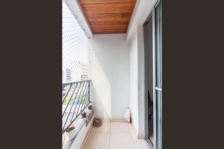 Sacada de apartamento à venda com 3 quartos, 68m² em Industrial Autonomistas, Osasco
