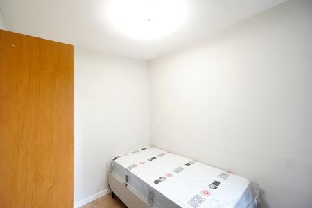 Quarto 01 de apartamento para alugar com 2 quartos, 44m² em Penha de França, São Paulo