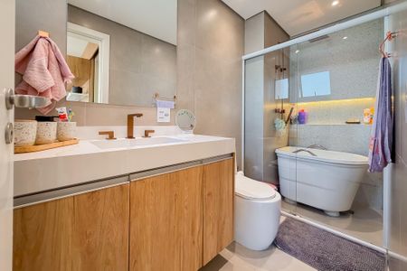 Apartamento à venda com 110m², 2 quartos e 2 vagasBanheiro da Suíte 2